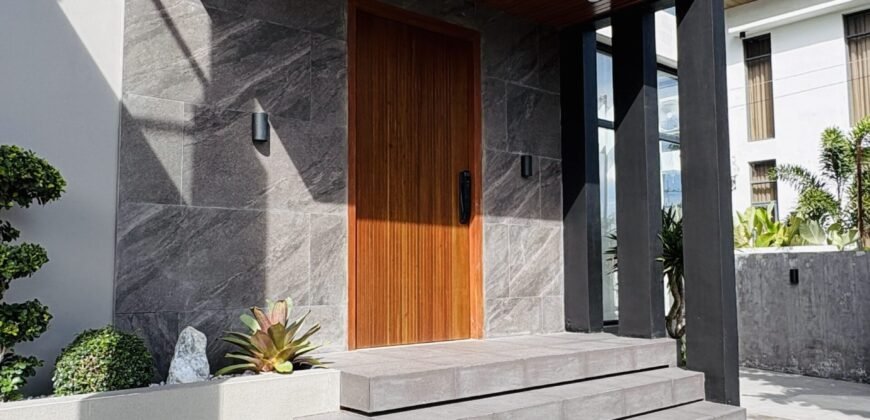 Solar-Powered 6BR Mansion in Bali Mansions South Forbes | ₱55M