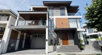 Solar-Powered 6BR Mansion in Bali Mansions South Forbes | ₱55M