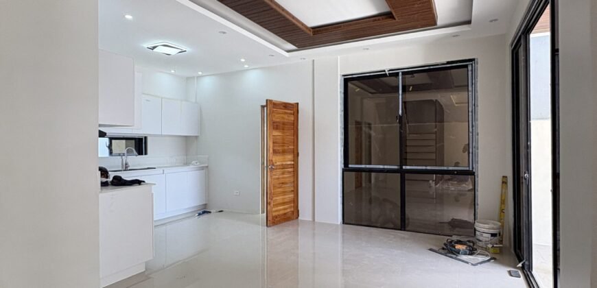 Solar-Powered 4BR House in Villa Segovia Sta Rosa | ₱15.5M All-In