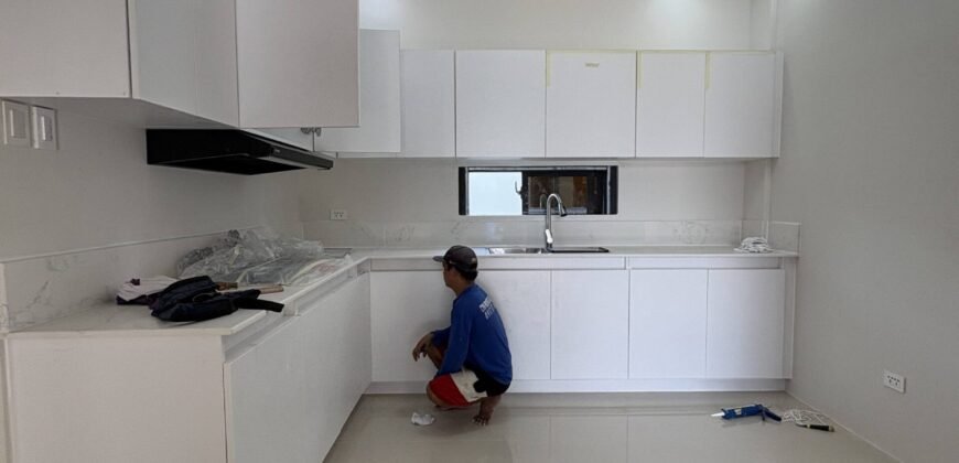 Solar-Powered 4BR House in Villa Segovia Sta Rosa | ₱15.5M All-In